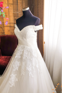 601WL06 BR Plus Off Shoulder Princess dPlus Size Wedding Dress Malaysia,