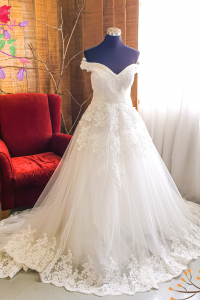 601WL06 BR Plus Off Shoulder Princess c Plus Size Bride Malaysia Dress Rental,
