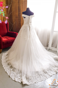 601WL06 BR Plus Off Shoulder Princess g Plus Size Wedding Dress Malaysia,