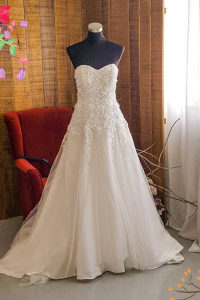 71XNWL01 Plus Illusion Neck Fit and Flare A line g Plus Size Bridal Gown Custom Make Malaysia,