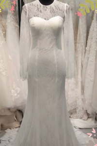 812BY03W01 Ellye Long Sleeves Chantilly lace trumpet zip 14 Long Sleeves Wedding Dress Rental Kuala Lumpur, French Lace wedding Dress rental Malaysia,